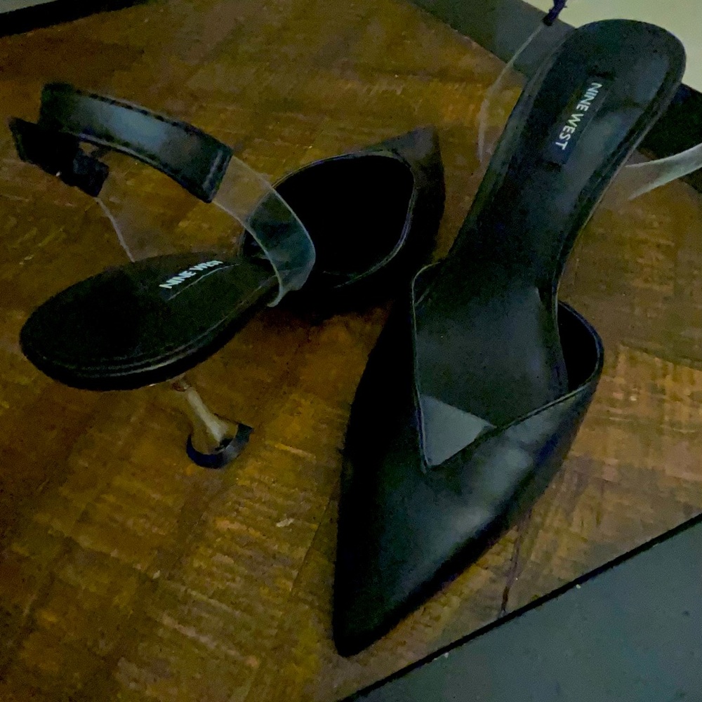 Leather sling back pumps